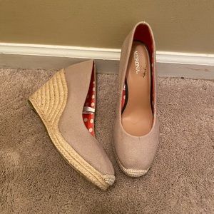 Merona closed toe wedges
